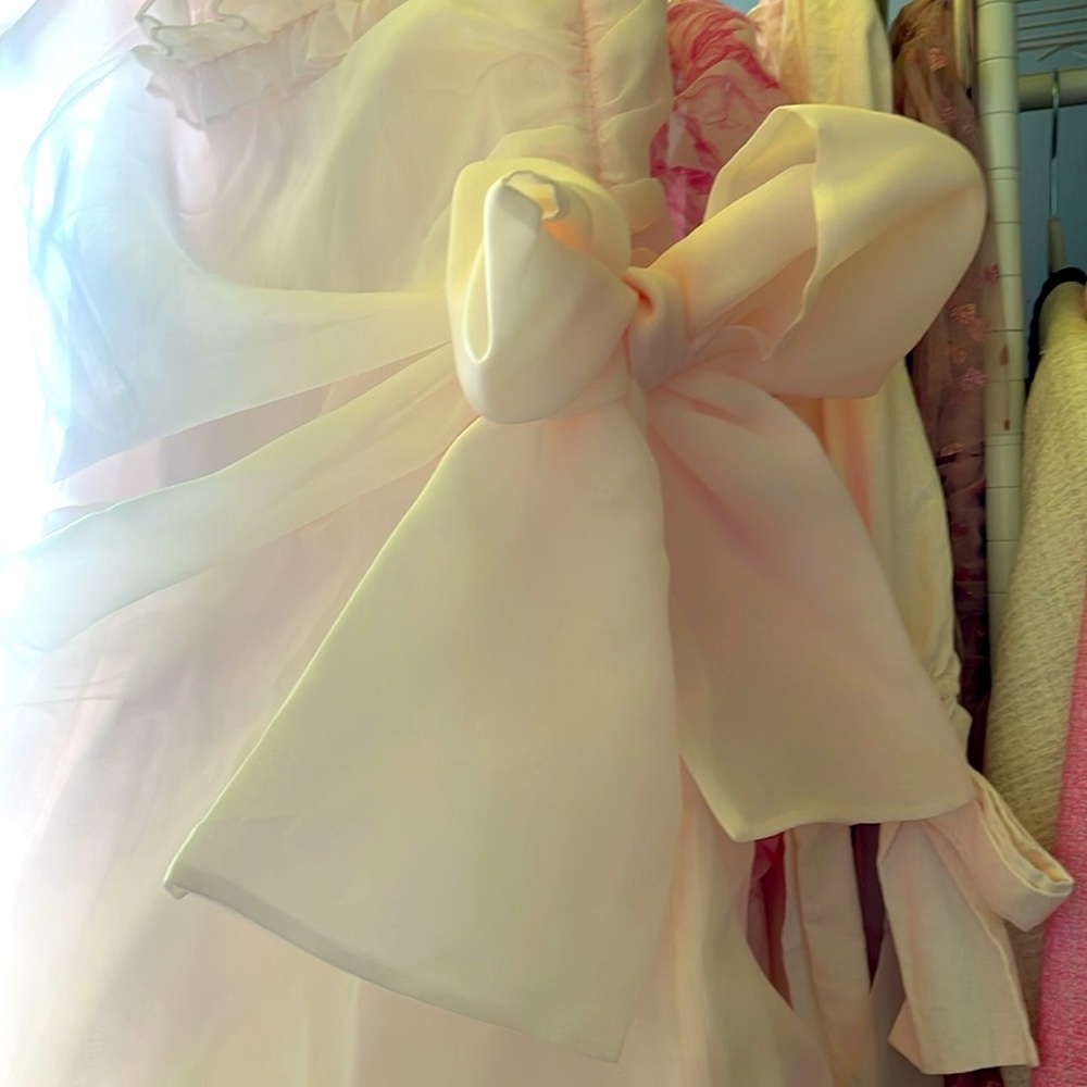 Selkie one shoulder super cute dress - Picture 3 of 4